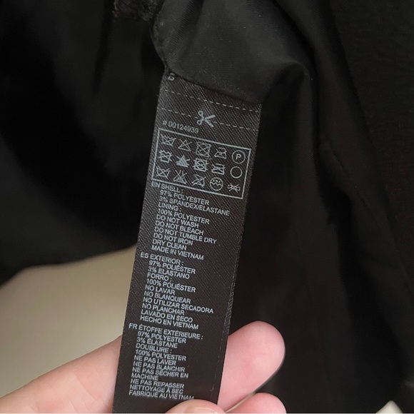 Black Blazer - Picture 6 of 6